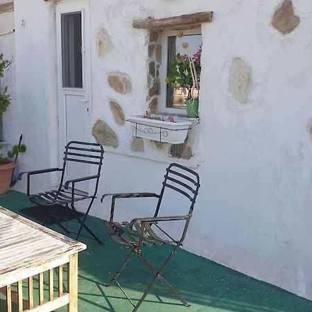 Ferienwohnung Καλινοβου 1 Κευελπιδων Πεδιον Αρεωσ Athen Exterior foto