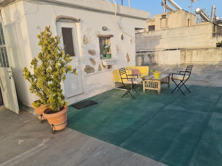 Ferienwohnung Καλινοβου 1 Κευελπιδων Πεδιον Αρεωσ Athen Exterior foto